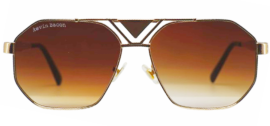 Bold Men sunglasses with UV400 lenses
sunglasses with sleek modern frame design
Sleek and fashionable cliqlens sunglass